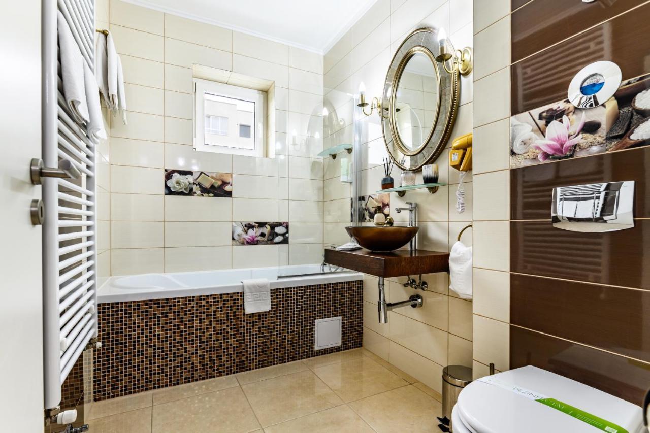 Luxury Apartment Avantgarden 3 บราชอฟ ภายนอก รูปภาพ