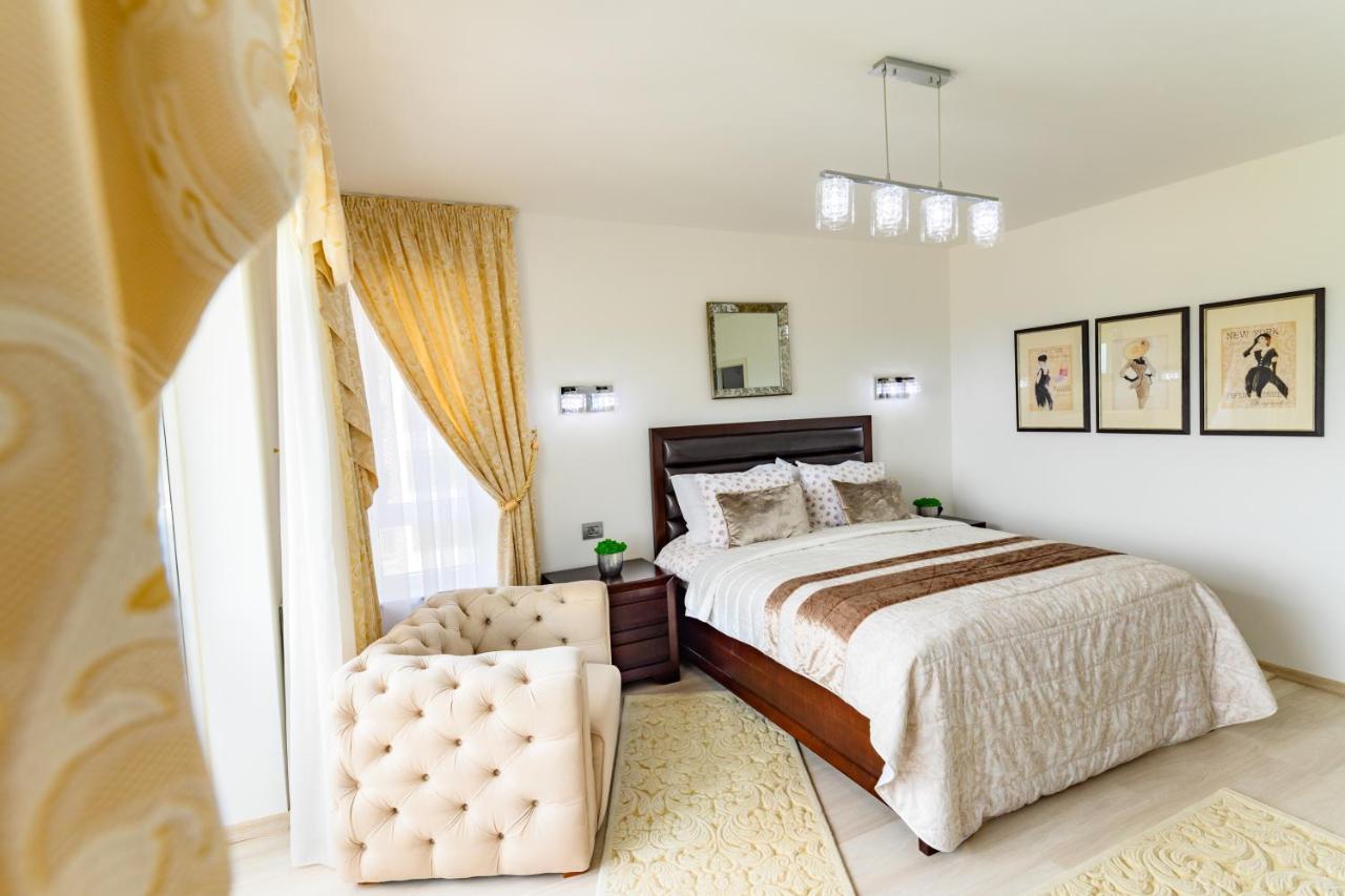 Luxury Apartment Avantgarden 3 บราชอฟ ภายนอก รูปภาพ