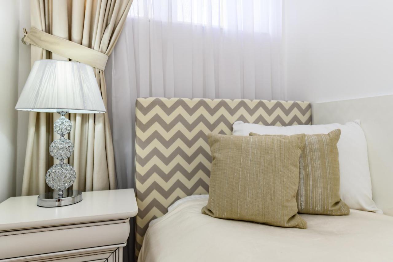 Luxury Apartment Avantgarden 3 บราชอฟ ภายนอก รูปภาพ
